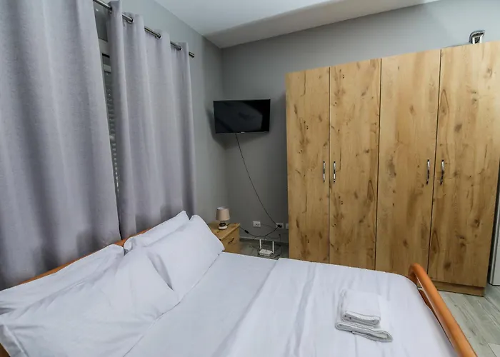 N'baz - Pedonale, Apartamento *