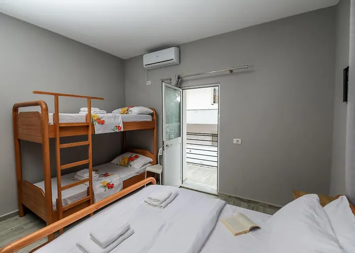 N'baz - Pedonale, Apartamento *