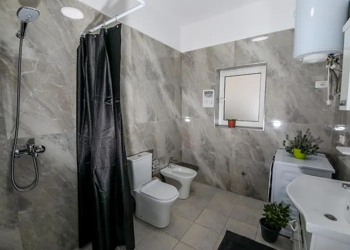 N'baz - Pedonale, Apartamento